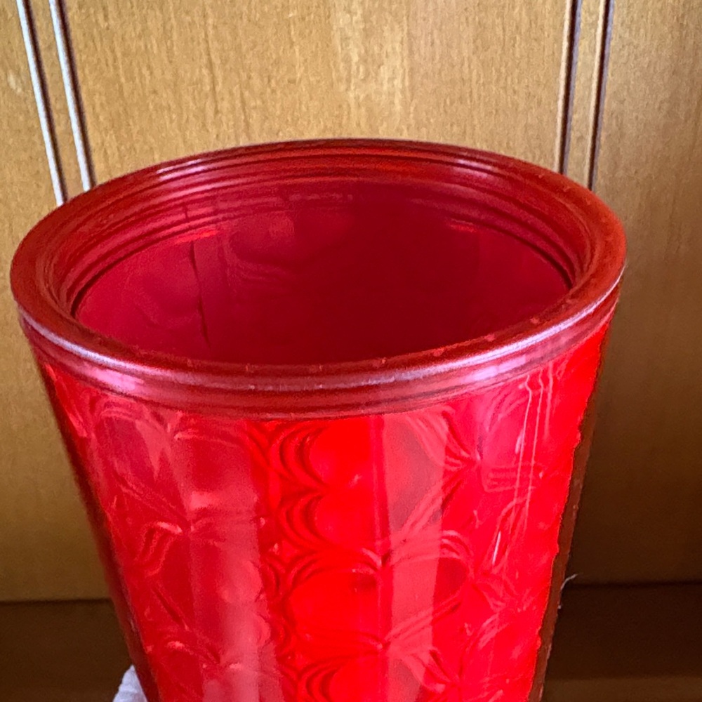 Starbucks Valentine's Tumbler Embossed Hearts 2019 EUC 24fl oz with straw - Picture 7 of 12